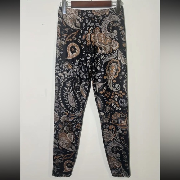 Boho Paisley Print Skinny Leggings - Picture 5 of 10